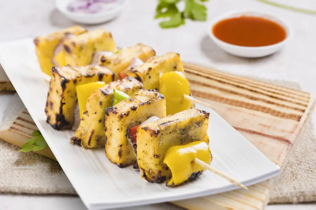 Menu 9 paneer tikka, cheese, seek-food